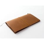 Traveler's Notebook Regular Size Camel - Image 3